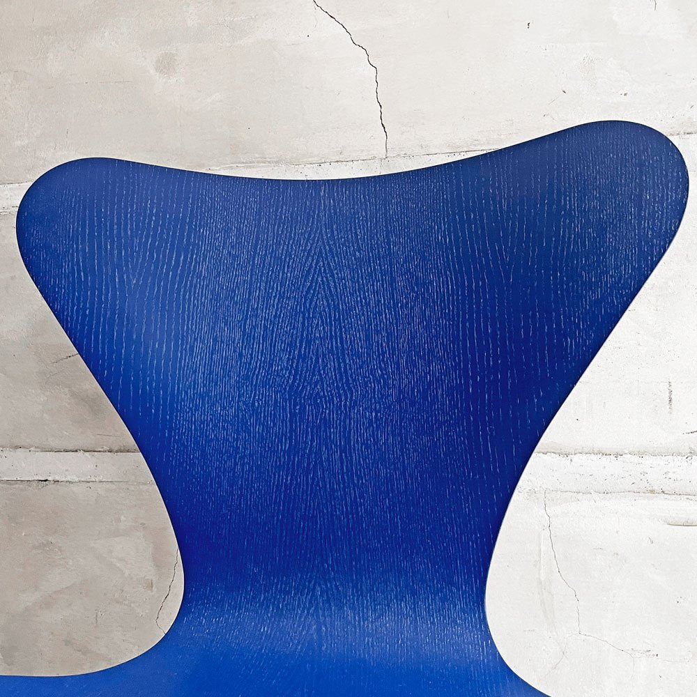 フリッツハンセン Fritz Hansen セブンチェア カラードアッシュ アイブルー AI BLUE スタッキングチェア アルネ・ヤコブセン 廃番カラー デンマーク 北欧家具 A ♪