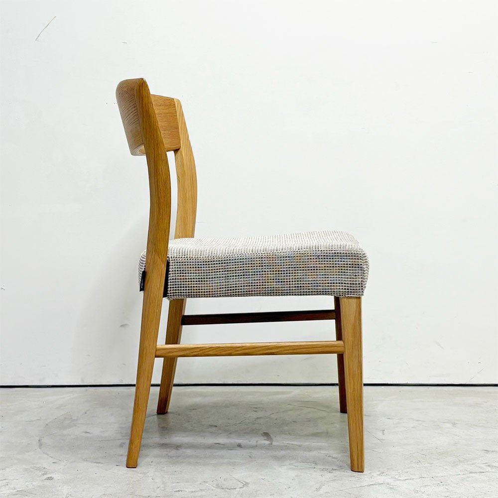 カリモク karimoku ダイニングチェア CU61シリーズ 食堂椅子 オーク材 布張り ファブリック グレー系 ナチュラル A ●