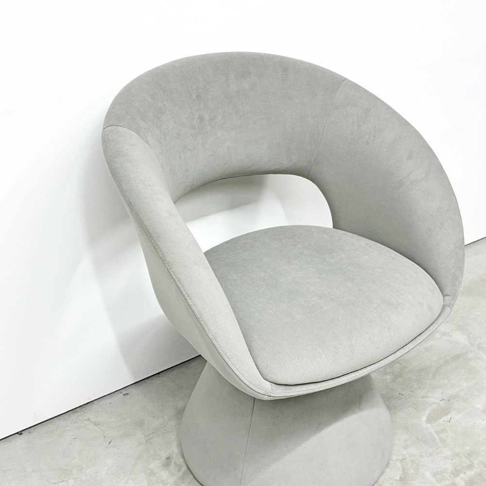 モーダエンカーサ moda en casab エアロチェア AERO chair ダイニングチェア 回転式 モダン 元箱付 美品 定価￥41,800ｰ ◎