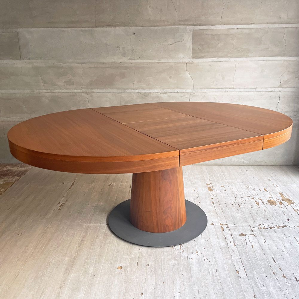 ボーコンセプト BoConcept グラナダ GRANADA エクステンション ダイニングテーブル ラウンド 伸長式 ウォールナット材 デンマーク モダンデザイン ♪