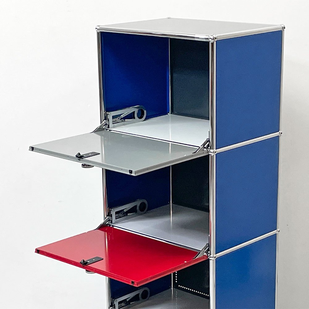 ユーエスエムハラー USM Haller モジュラーファニチャー Modular Furniture 1列4段 ドロップダウン扉 ミッドグレー × ジェンシャンブルー × ビーレッド × アントラサイト スイス ●