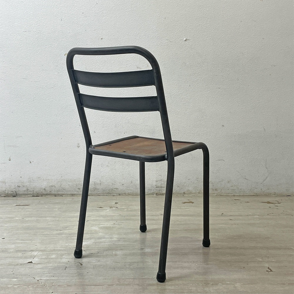 フランスビンテージ  french vintage スチールフレーム スタッキングチェア プライウッドシート インダストリアルデザイン ●