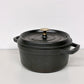 ストウブ STAUB ピコ ココット ラウンド 両手鍋 ブラック 22cm 鋳物 キャセロール ガス オーブン IH対応 フランス ◎