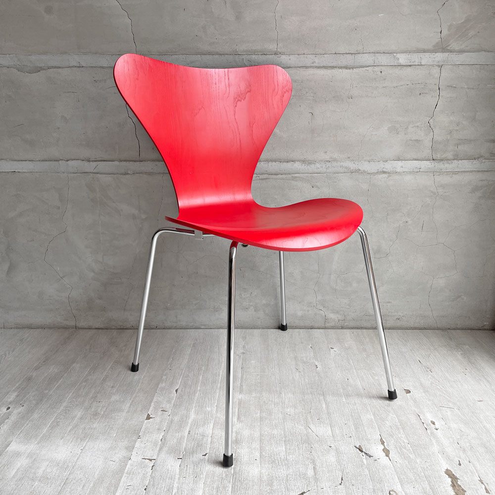 フリッツハンセン Fritz Hansen 3107 セブンチェア カラードアッシュ ガラレッド Gala red アルネ・ヤコブセン Arne Jacobsen 廃番カラー 90’s デンマーク 北欧家具 ♪
