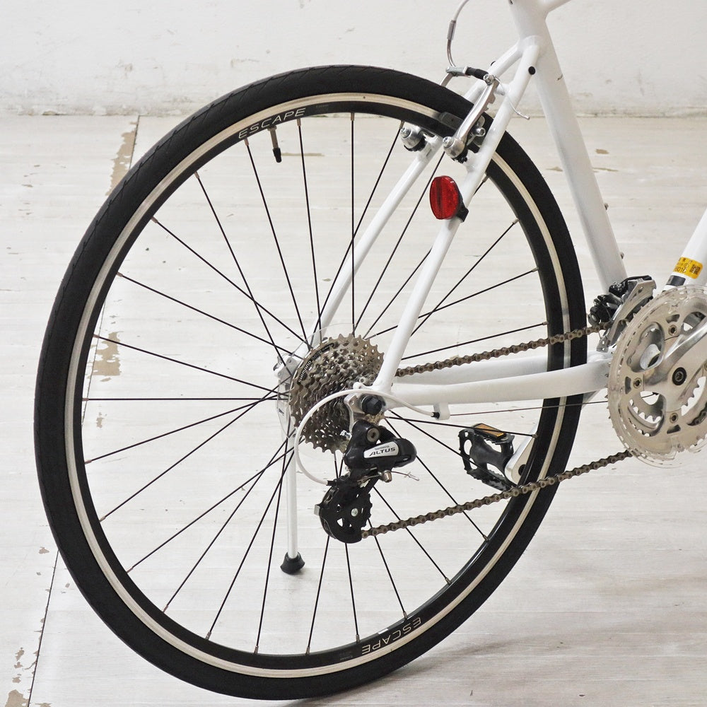 ジャイアント GIANT クロスバイク ESCAPE R3 ホワイト size M 3×8 24段変速 自転車 2021年製 ●
