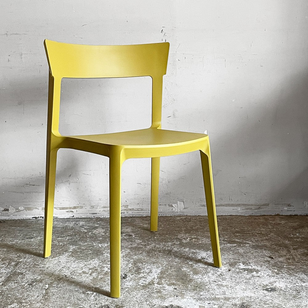 カリガリス Calligaris スキン SKIN ダイニングチェア スタッキング マットマスタードイエロー 廃番カラー 参考定価¥21,670- A ■