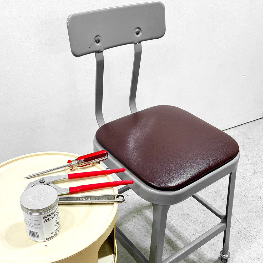リオン LYON ファクトリー チェア FACTORY CHAIR グレー バックレスト クッション PVCレザー キャスター パシフィックファニチャーサービス P.F.S取扱 廃番 ●