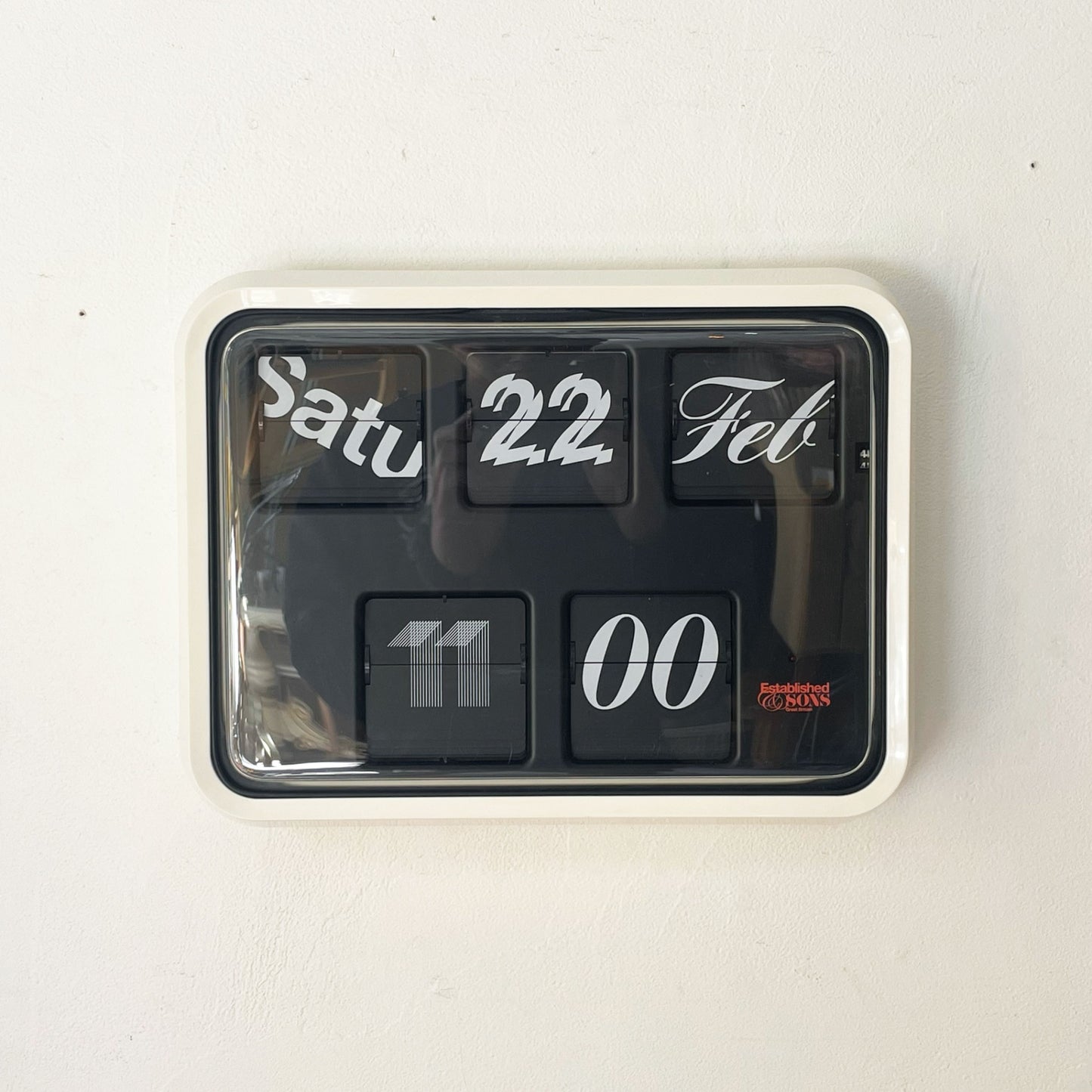 エスタブリッシュドアンドサンズ Established&Sons フォントクロック Font Clock ウォールクロック パタパタ時計 セバスチャン・ロング ★