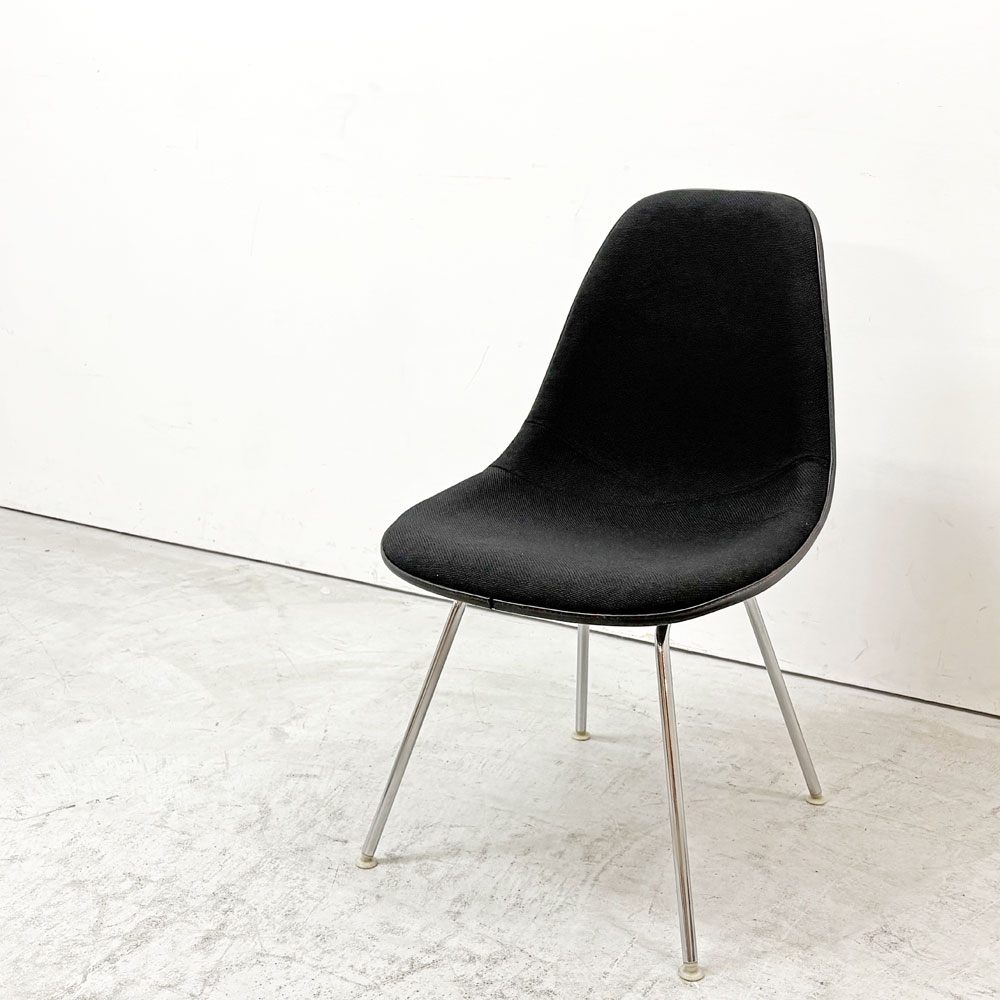 ハーマンミラー Herman Miller サイドシェルチェア モダンファニチャーセールス MFS製 FRP アプホルスター 座面張替済み ブラック Hベース C&Rイームズ ビンテージ ●