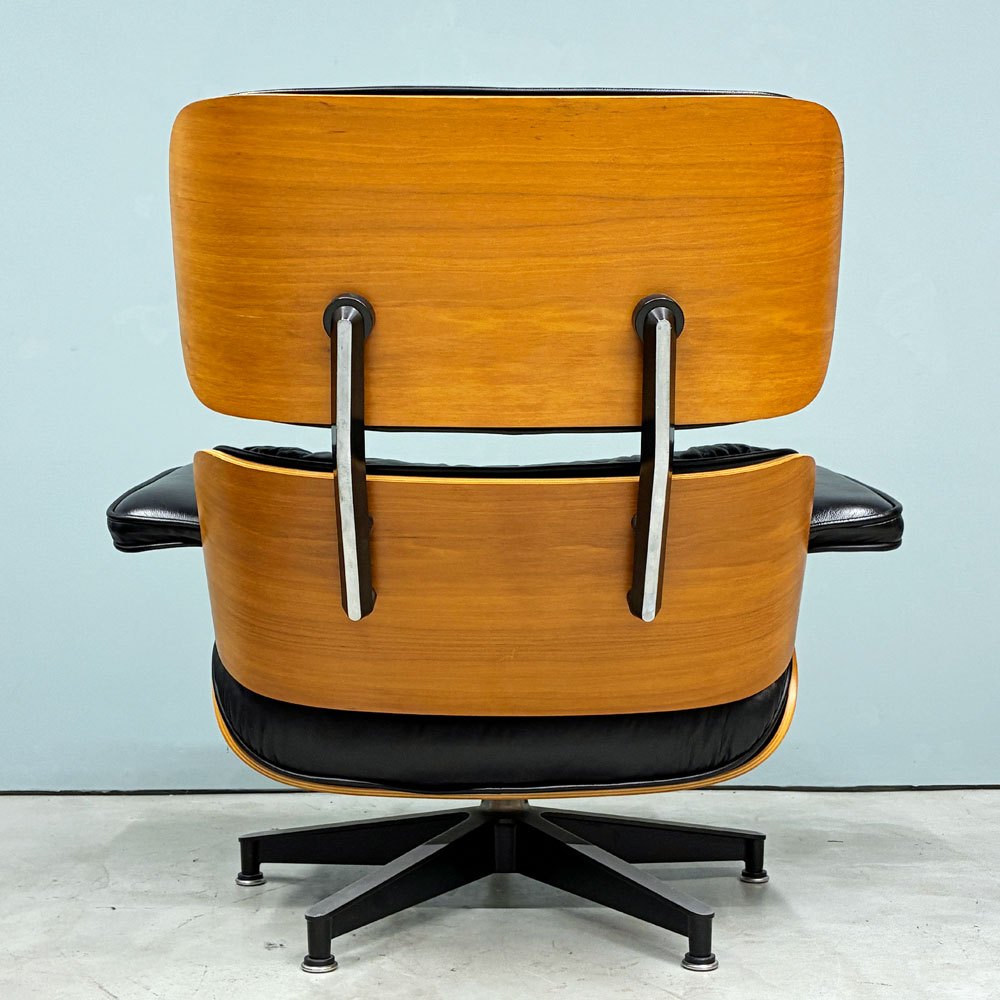 ハーマンミラー Herman Miller イームズラウンジチェア＆オットマン ブラックレザー ウォールナット C&Rイームズ ミッドセンチュリー 1999年製 ◎