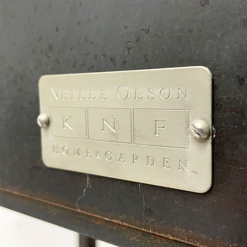 KNF Neille Olson HOME&GARDEN アイアン ガラスキャビネット ディスプレイケース 棚板高さ調節可能 アジャスター付き ●