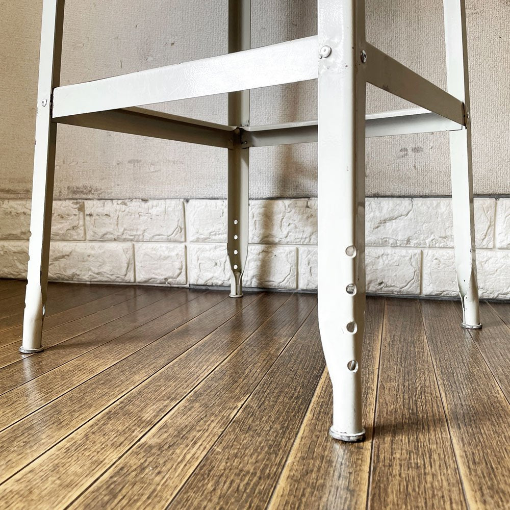 リオン LYON ファクトリースツール FACTORY STOOL Lサイズ プッティーホワイト Putty white プレスウッドシート インダストリアル P.F.S取扱 廃番仕様 ◎