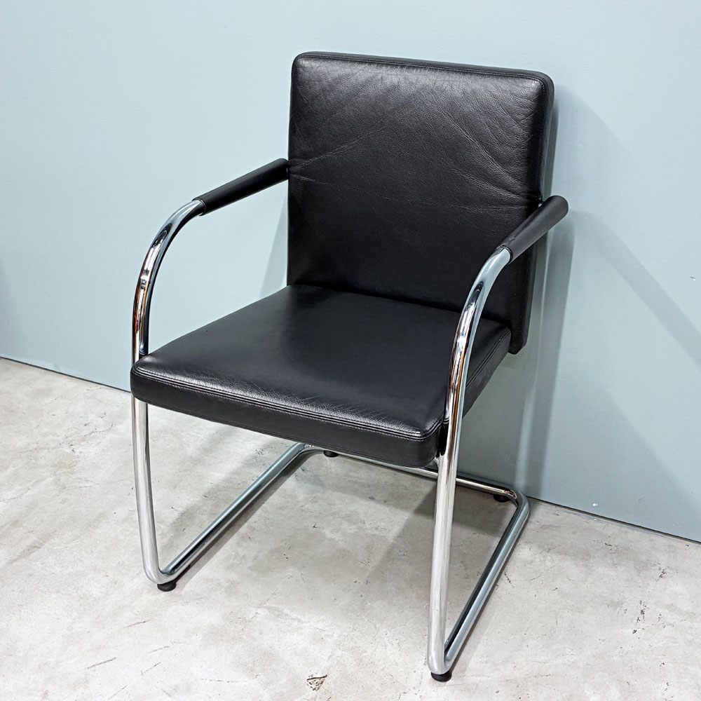 ヴィトラ vitra ビザソフト Visasoft アームチェア ミーティングチェア カンティレバー アントニオ・チッテリオ モダンデザイン ◎
