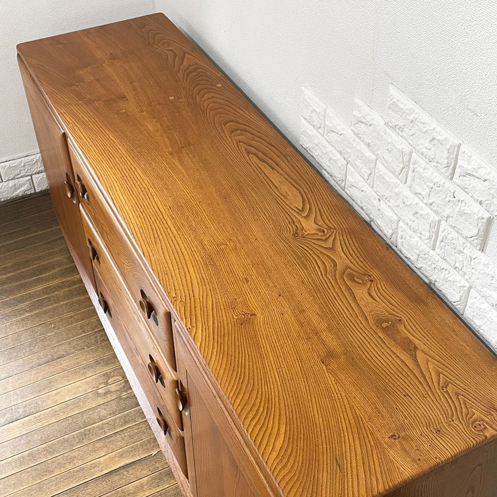 アーコール Ercol ウインザーサイドボード リビングボード キャビネット エルム材 W155cm キャスター付 UKビンテージ 英国家具 現状品 ◎