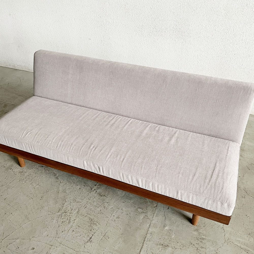 マスターウォール MASTERWAL チルソファ CHILL SOFA 2Pソファ アームレス ファブリック ウォールナット無垢材 展示品 定価￥220,000- 〓
