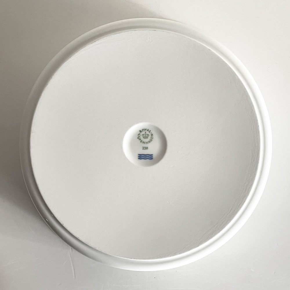 ロイヤルコペンハーゲン ROYAL COPENHAGEN ホワイトフルーテッド オーブンウエア Lサイズ 蓋付 ボウル W22cm 北欧食器 廃番 ■