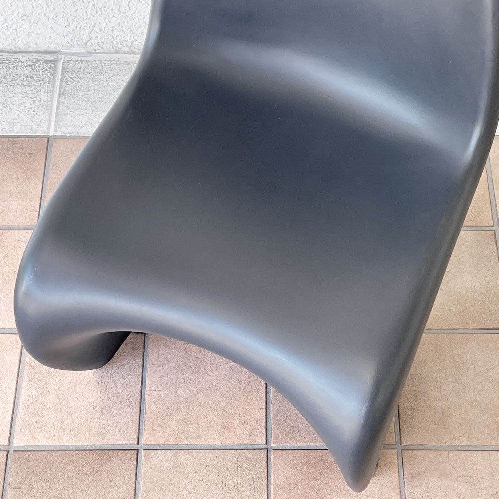 ヴィトラ vitra パントンチェア ダイニングチェア スタッキングチェア ディープブラック ヴェルナー・パントン Panton ミッドセンチュリー スペースエイジ ◇