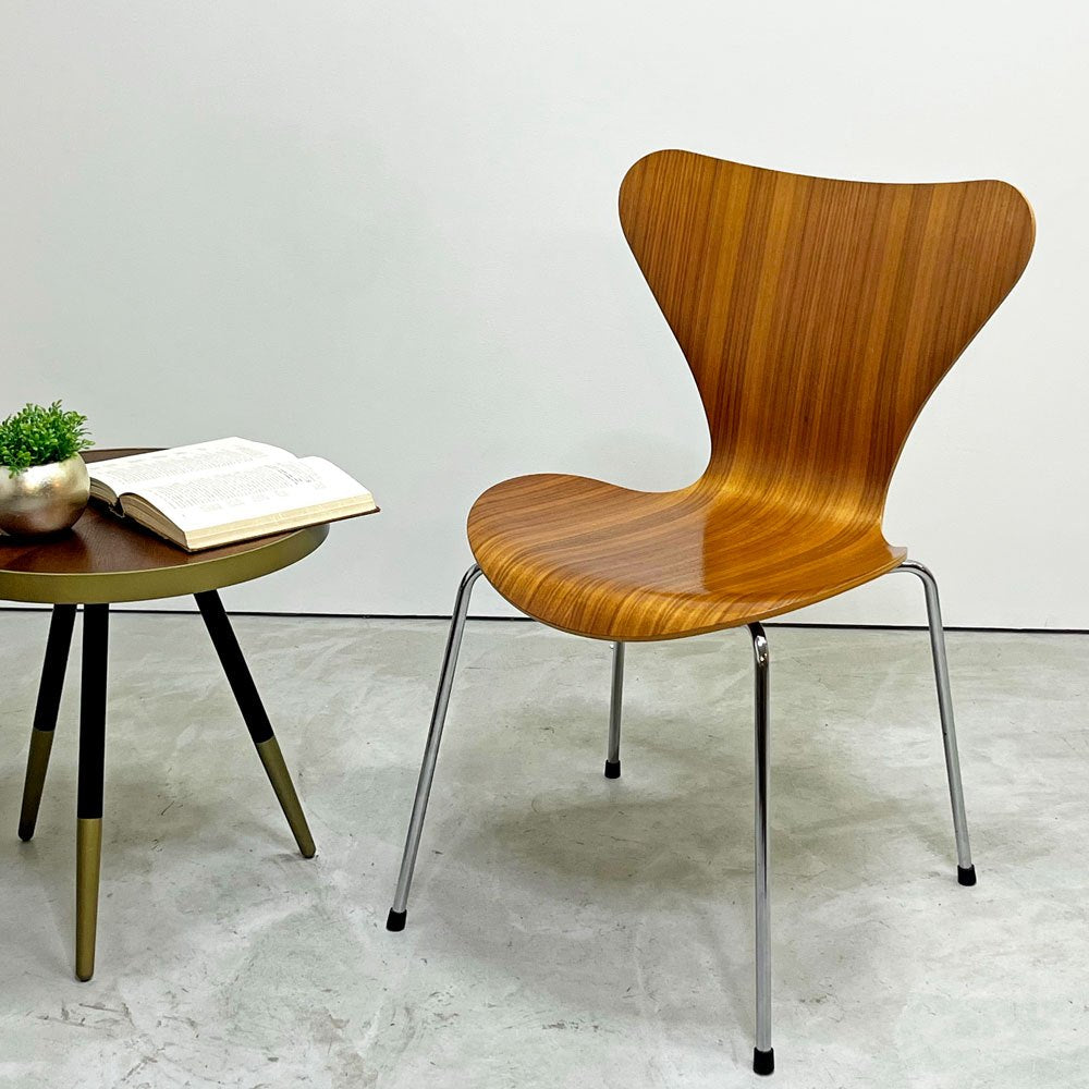 フリッツハンセン Fritz Hansen セブンチェア Seven Chair ダイニングチェア アルネヤコブセン Arne Jacobsen ウォールナット材 北欧家具 ●