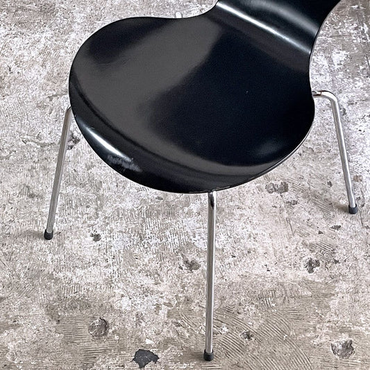 フリッツハンセン Fritz Hansen セブンチェア ブラックラッカー アルネ・ヤコブセン スタッキングチェア デンマーク 1997年製 B ■