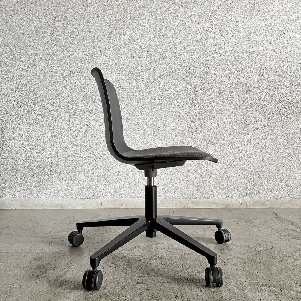 ヴィトラ vitra ハルスタジオ HAL Studio デスクチェア ブラック キャスターベース シートクッション付 座面回転＆昇降 ジャスパー・モリソン 現行定価￥107,800- 未使用保管品 〓
