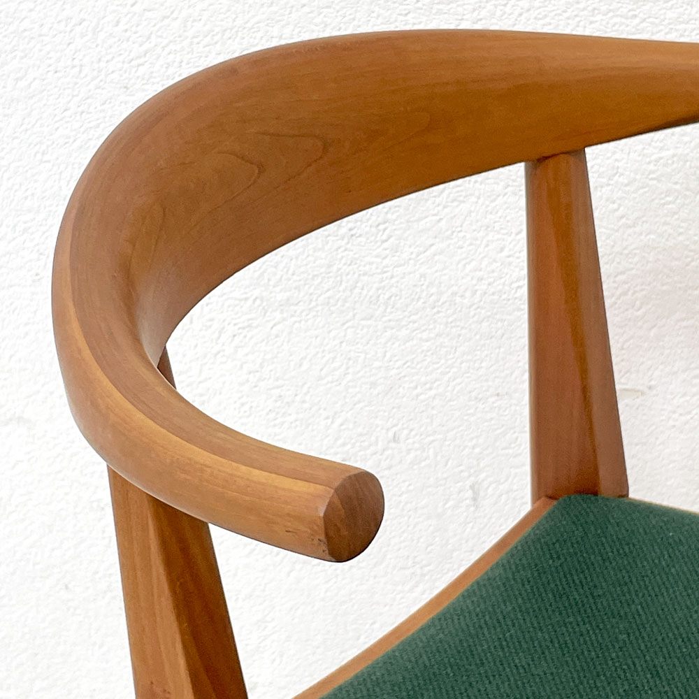 ウッドユーライクカンパニー WOOD YOU LIKE COMPANY アイチェア AI CHAIR アームチェア チェリー無垢材 ファブリック張替え済み グリーン ●