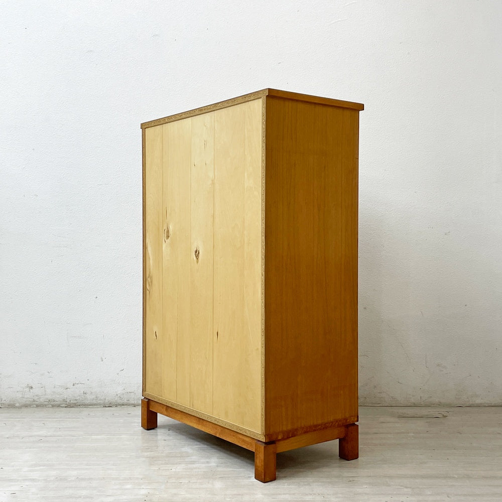 イクスス ikususu FURNITURE ガラスキャビネット 飾り棚 本棚 アルダー材 ナチュラルモダン 廃番 ●