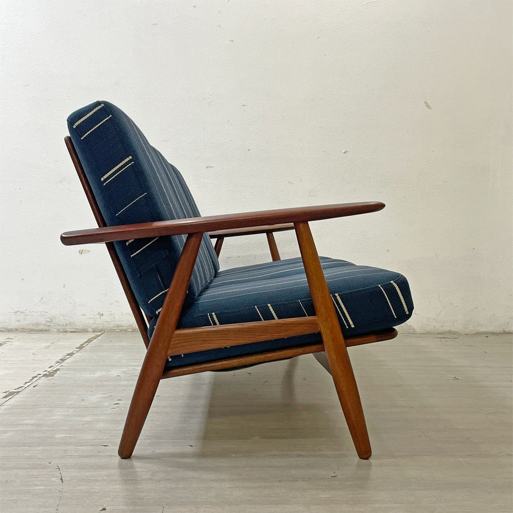 ゲタマ GETAMA GE240 3シーターソファ チーク材×オーク材 ハンス・J・ウェグナー Hans J Wegner 北欧 デンマークビンテージ 希少 ●