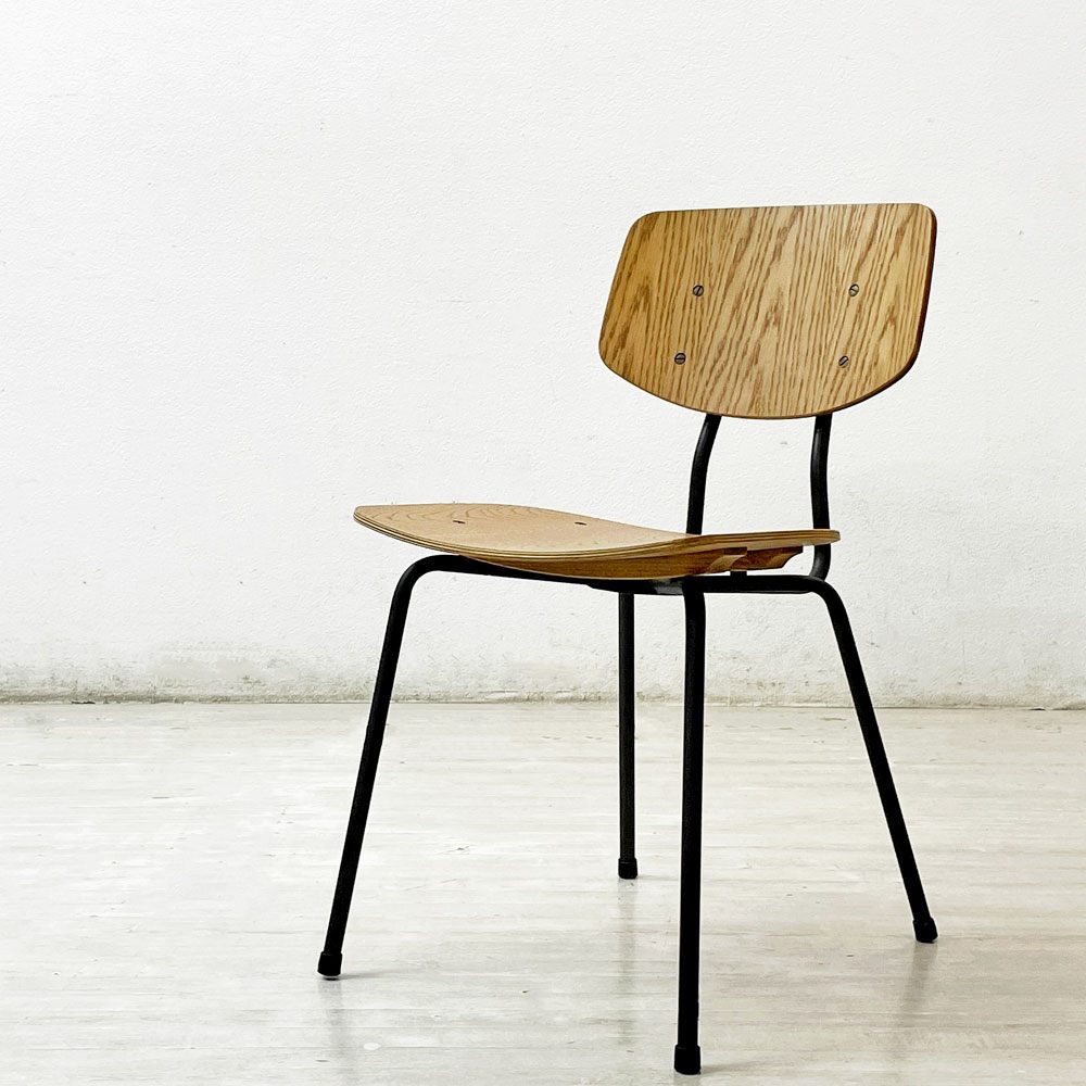 トラックファニチャー TRUCK FURNITURE スット ダイニングチェア SUTTO DINING CHAIR 板座 オーク材 定価：￥ 55,000- B ●