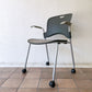 ハーマンミラー Herman Miller ケイパーチェア Caper Chair アームチェア キャスター付き スタッキングチェア ジェフ・ウェバー 現状品 A ◇