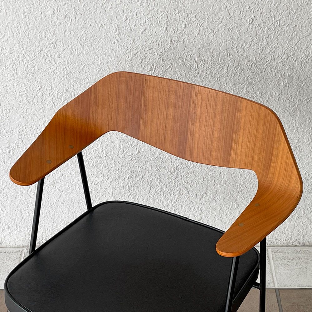 ケースファニチャー Case Furniture 675チェア ウォールナットフレーム×レザーシート 本革 ロビンデイ Robin Day アクタス取扱い ◇
