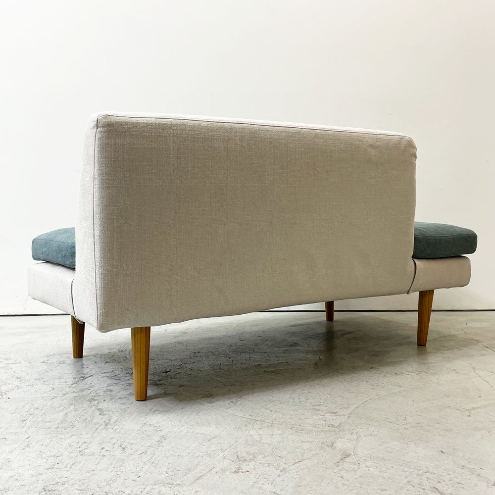 モモナチュラル Momo natural アルネ レイドバック ベンチ ARNE LAID-BACK BENCH ハーフバックベンチ HALF BACK BENCH アームレス リビングダイニングソファ 2P 2人掛け ベージュカラー ファブリック カバーリング  アルダー材 ●