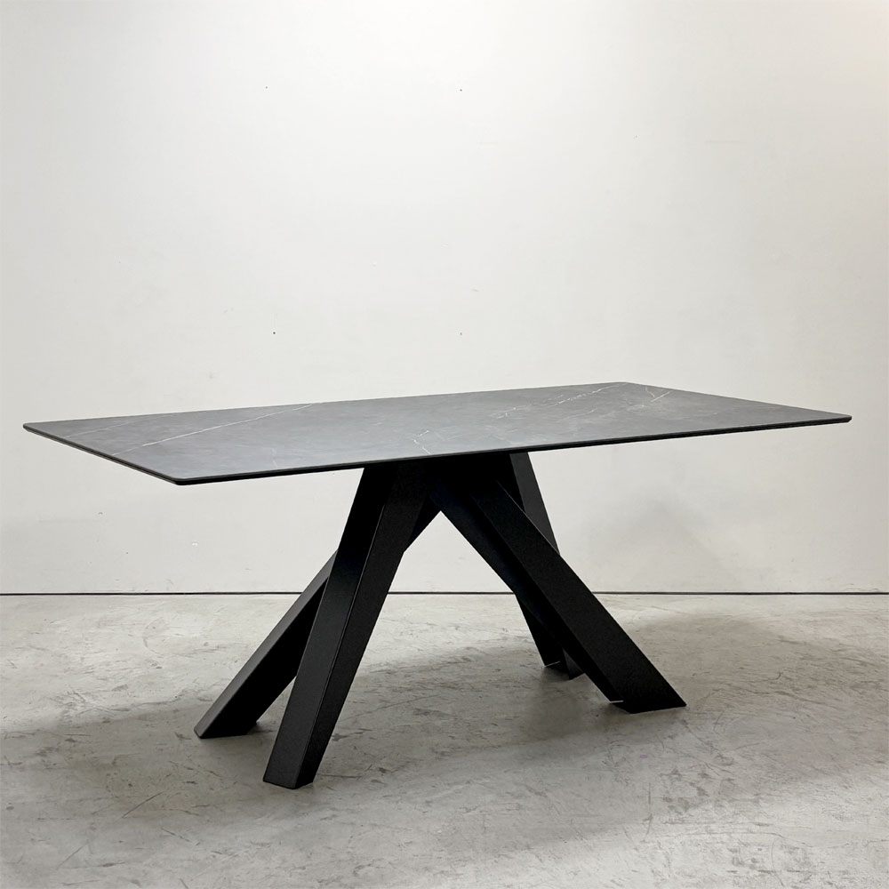 ボナルド BONALDO ビッグテーブル Big Table ダイニングテーブル セラミック天板 × スチール脚 W180cm イタリアモダン ●