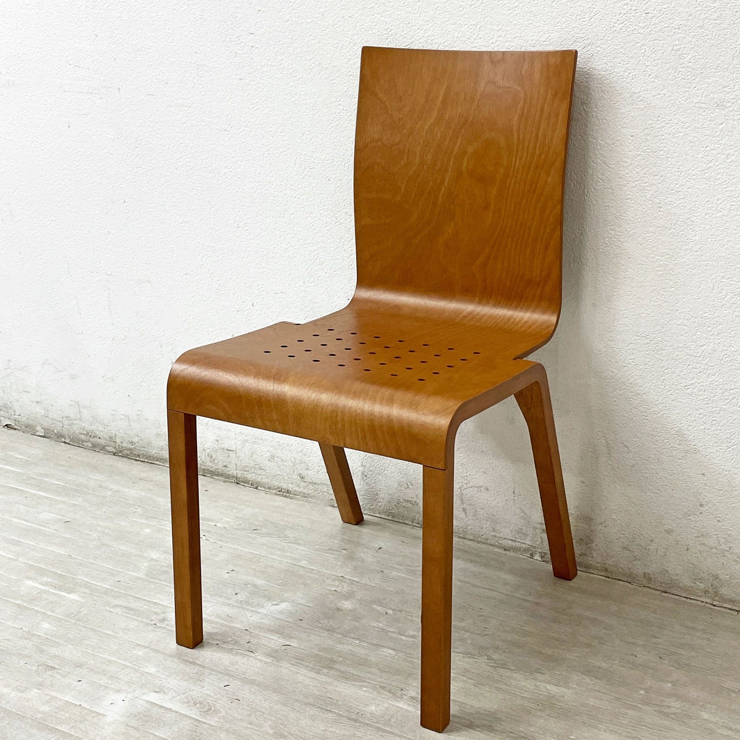 カンディハウス CONDE HOUSE ラピス LAPIS スタッキングチェア ダイニングチェア プライウッド シルッカ & ティモ・サールニオ 旭川家具 ●