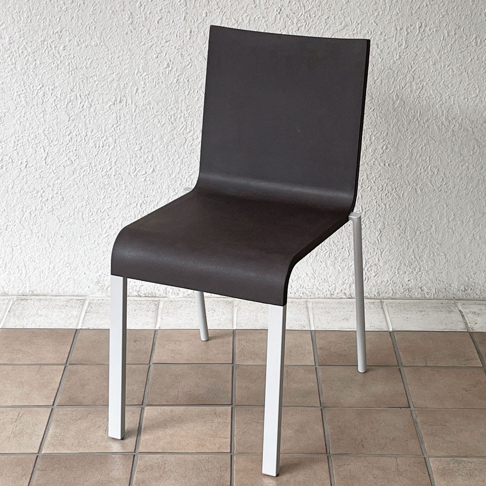 ヴィトラ vitra. ゼロスリー .03 ダイニングチェア スタッキングチェア ブラウン マールテン・ヴァン・セーヴェレン Maarten Van Severen B ◇