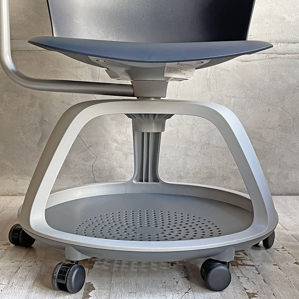 スチールケース Steelcase ノード Node オフィスチェア サイドテーブル付 ♪