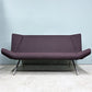 カッシーナ Cassina IXC. ブーメランソファ BOOMERANGSOFA 2p グエナエル・ニコラ モールドウレタン 定価：￥390,000- ◎