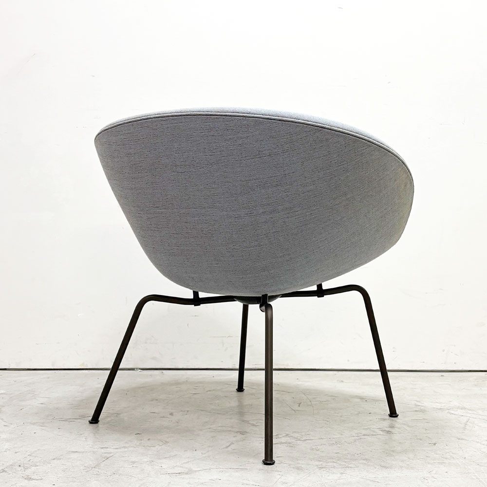 フリッツハンセン Fritz Hansen ポットチェア POT Chair ラウンジチェア ファブリック クリスチャンハウン ライトグレー系 スチールレッグ アルネ・ヤコブセン Arne Jacobsen  ●