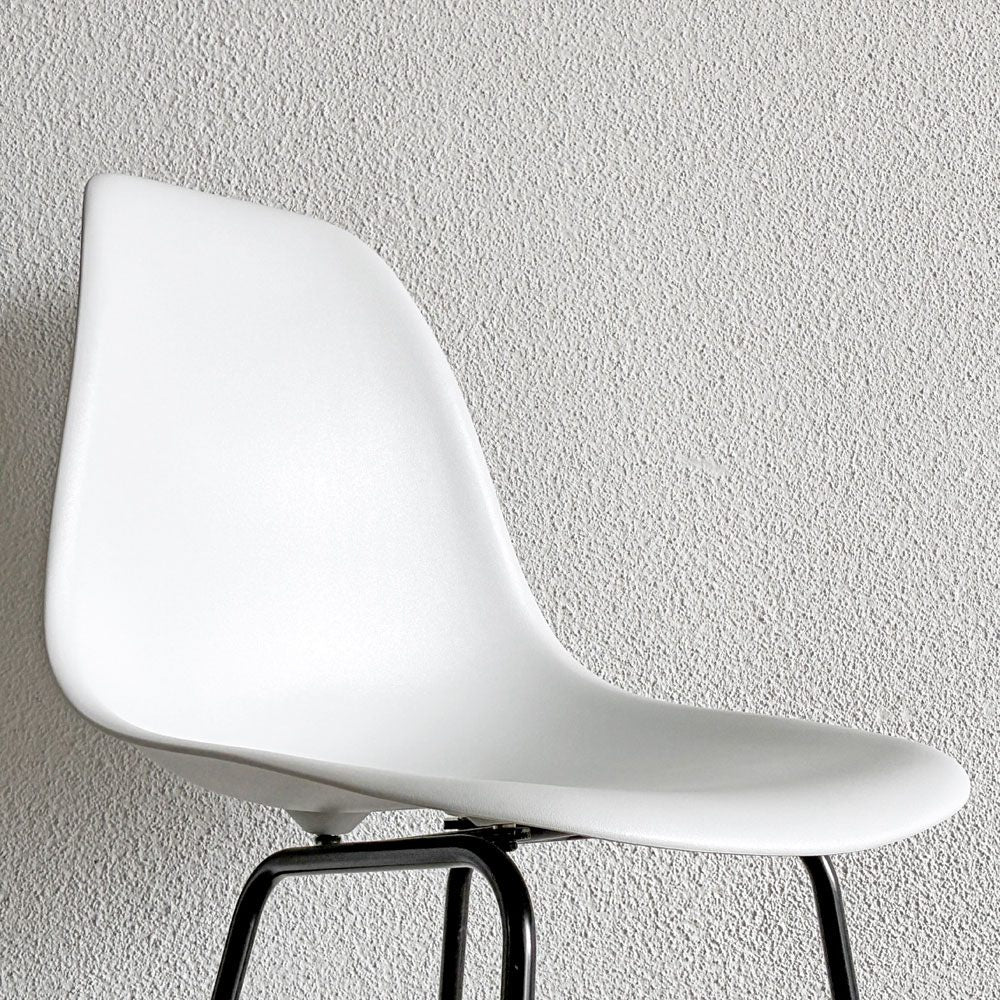 ハーマンミラー Herman Miller イームズ シェルスツール バーハイトスツール ホワイト H115.5cm ポリプロピレン製 イームズ ミッドセンチュリー B 〓