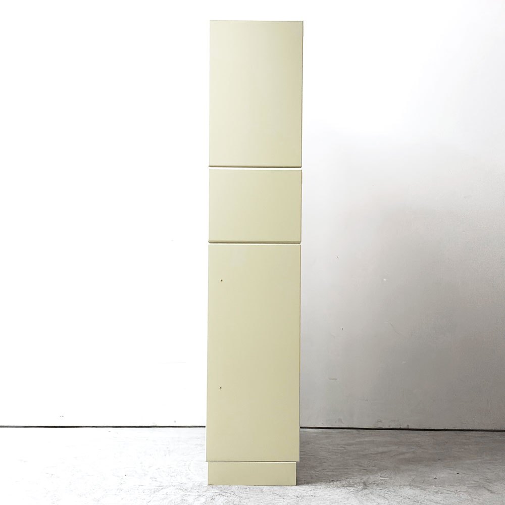 モンタナ MONTANA システムシェルフユニット SYSTEM SHELF UNIT 4ユニット キャビネット 木製扉＆ガラス扉＆ラック＆台輪 デンマーク ●