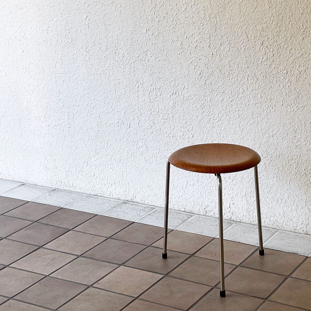 フリッツハンセン Fritz Hansen ビンテージ 3170 ドットスツール 3本脚 チーク材 アルネ・ヤコブセン Arne Jacobsen デンマーク 北欧家具 ◇
