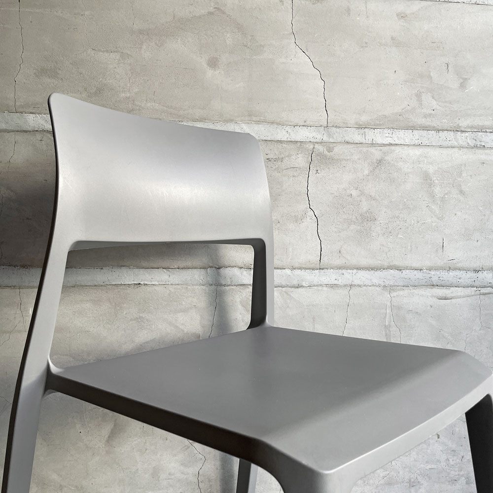 ヴィトラ Vitra ティプトン Tip Ton ワークチェア ダイニングチェア デスクチェア バサルト スタッキング チルト機能 定価￥47,300- B ♪