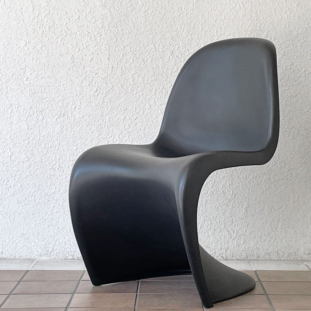 ヴィトラ vitra パントンチェア ダイニングチェア スタッキングチェア ディープブラック ヴェルナー・パントン Panton ミッドセンチュリー スペースエイジ ◇