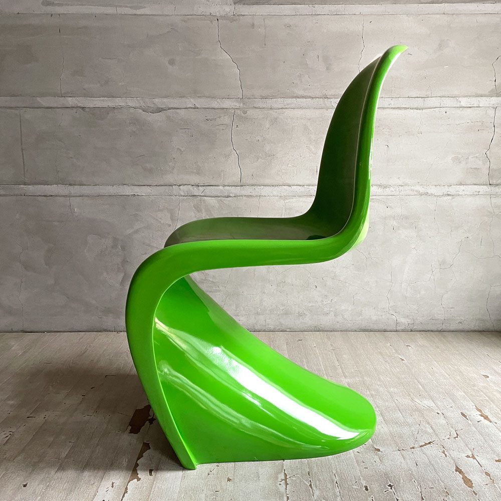 パントンチェア Panton Chair ヴェルナー・パントン Panton スペースエイジ FRP樹脂 スタッキングチェア ミッドセンチュリー グリーン リプロダクト品 ♪