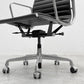 ハーマンミラー Herman Miller イームズアルミナムグループチェア マネージメントチェア アルミバフベース ガス圧昇降仕様 5本脚 キャスタータイプ 本革 イームズ 〓