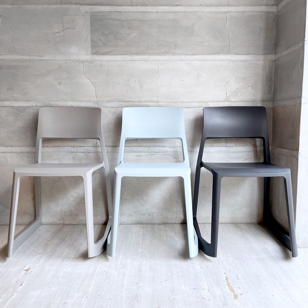 ヴィトラ Vitra ティプトン Tip Ton ワークチェア ダイニングチェア デスクチェア アイスグレー スタッキング チルト機能 定価￥42,900- ♪
