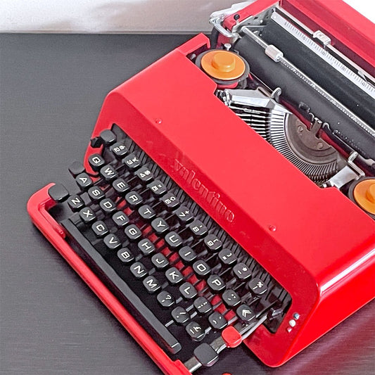 オリベッティ olivetti バレンタイン Valentine タイプライター 赤いバケツ エットーレ・ソットサス Ettore Sottsass スペイン製 MoMA イタリア ■