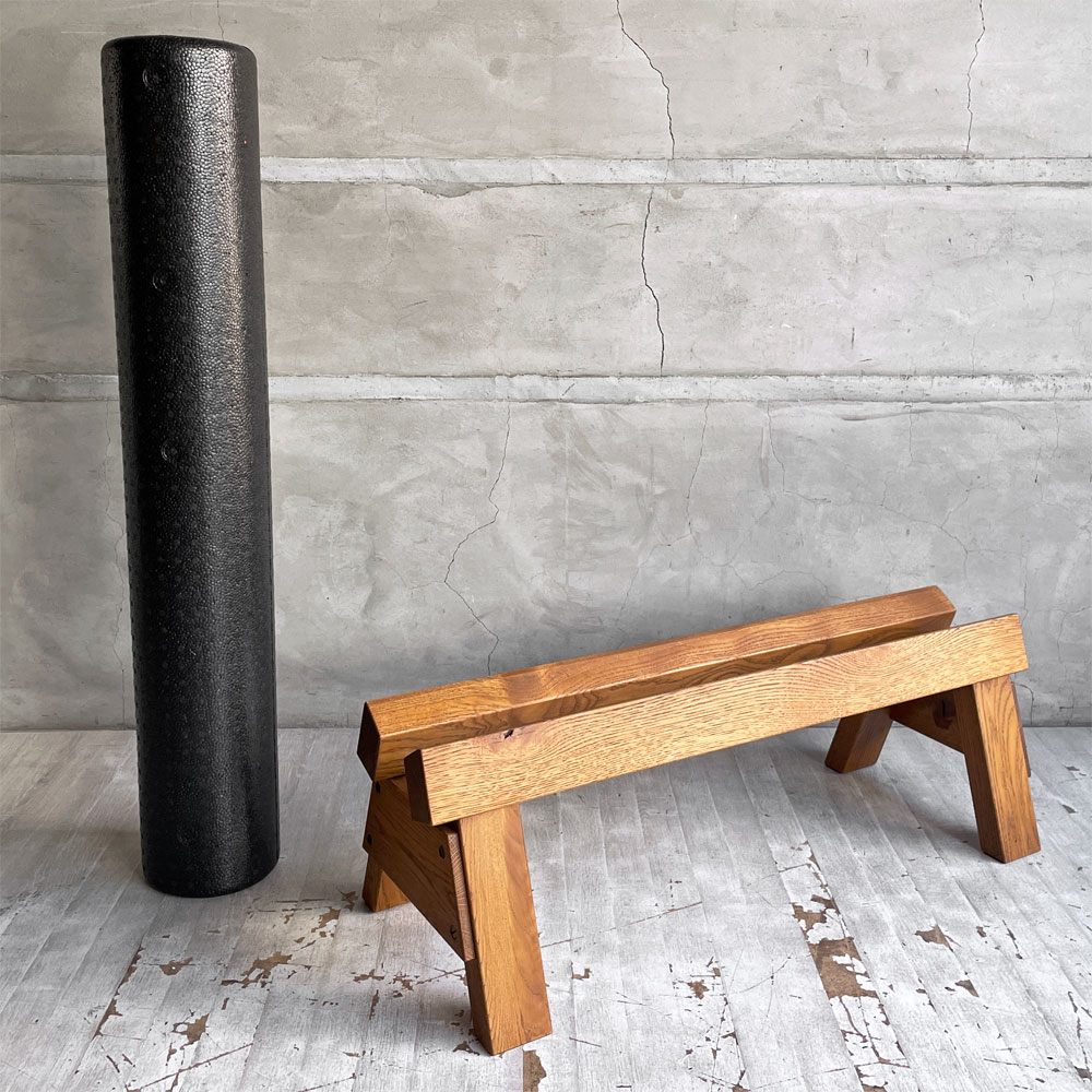 トラックファニチャー TRUCK FURNITURE フォームローラースタンド FOAM ROLLER STAND ナラ無垢材 トレーニング 筋トレ ♪