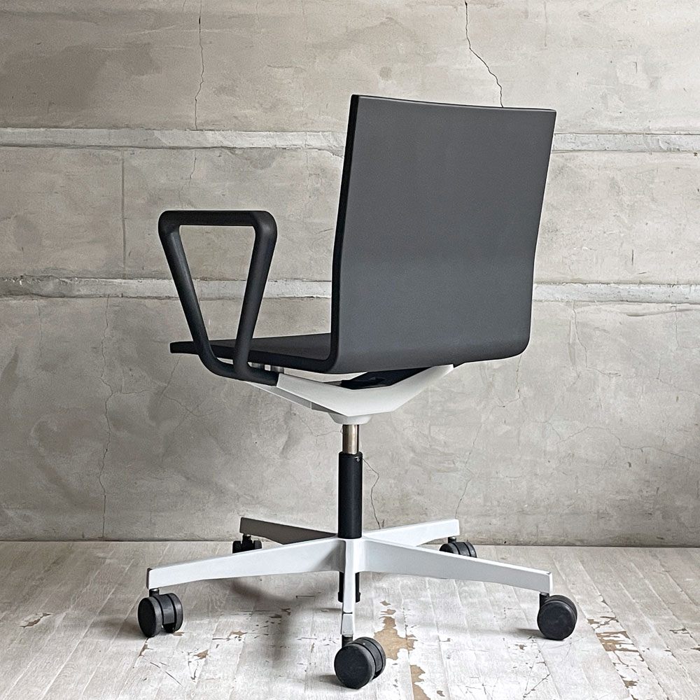 ヴィトラ vitra ゼロフォー .04 スタジオチェア アームレスト付 ハードキャスター マールテン・ヴァン・セーヴェレン Maarten Van Severen 定価￥202,400- B ♪