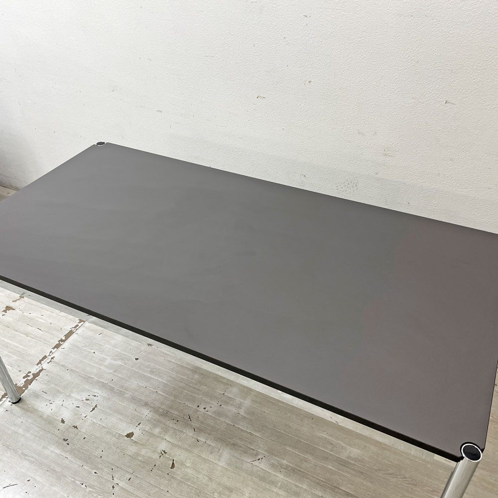USMモジュラーファニチャー USM Haller USMハラーテーブル ワーキングデスク ダイニング グラファイトグレー リノリウム アジャスター 高さ調整機能付 スイス B ●