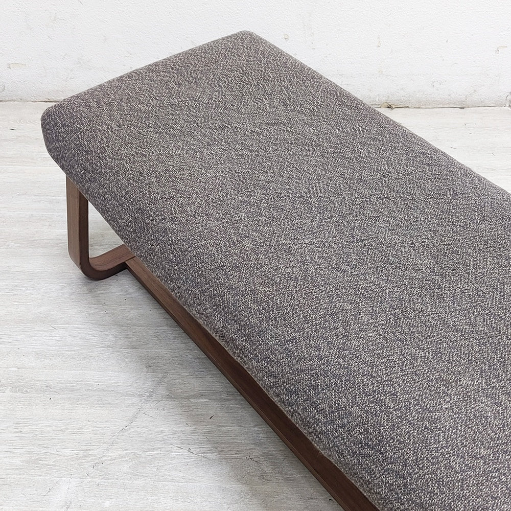 無印良品 MUJI リビングでもダイニングでもつかえる ベンチ ウォールナット材 プライウッド グレー系 カバーリング ナチュラルモダン ●